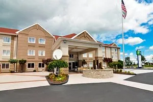 Holiday Inn Express & Suites Port Clinton-Catawba Island, an IHG Hotel